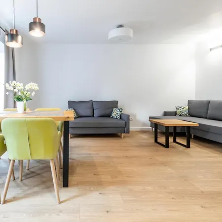 Apartsatideluxe